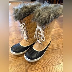 Sorel Joan of Arctic boots